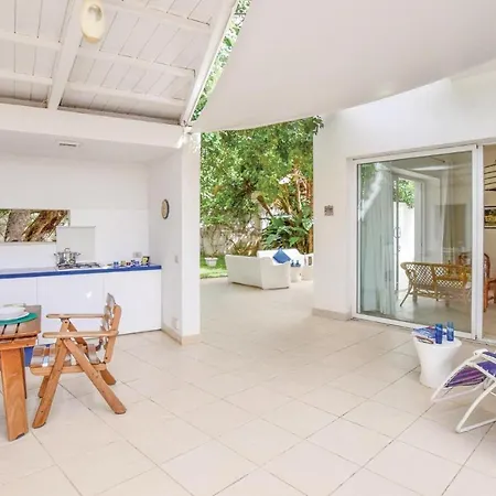 Holiday home In With Kitchenette